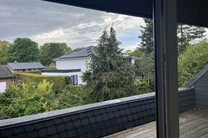 Viel Freiraum: 4-Zimmer-Wohnung in Hamburg-Sasel – Gemeinweide 10, 22393 Sasel, Hamburg – Vorschaubild 4