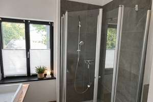 Top-Angebot: Luxuriöses Gutshaus-LOFT, 140 qm, 2 SZ, 2 Bäder, WC, EBK, Garten&Terrassen, 2 TG-Plätze – Brühler Landstraße 549, 50997 Meschenich, Köln – Vorschaubild 12