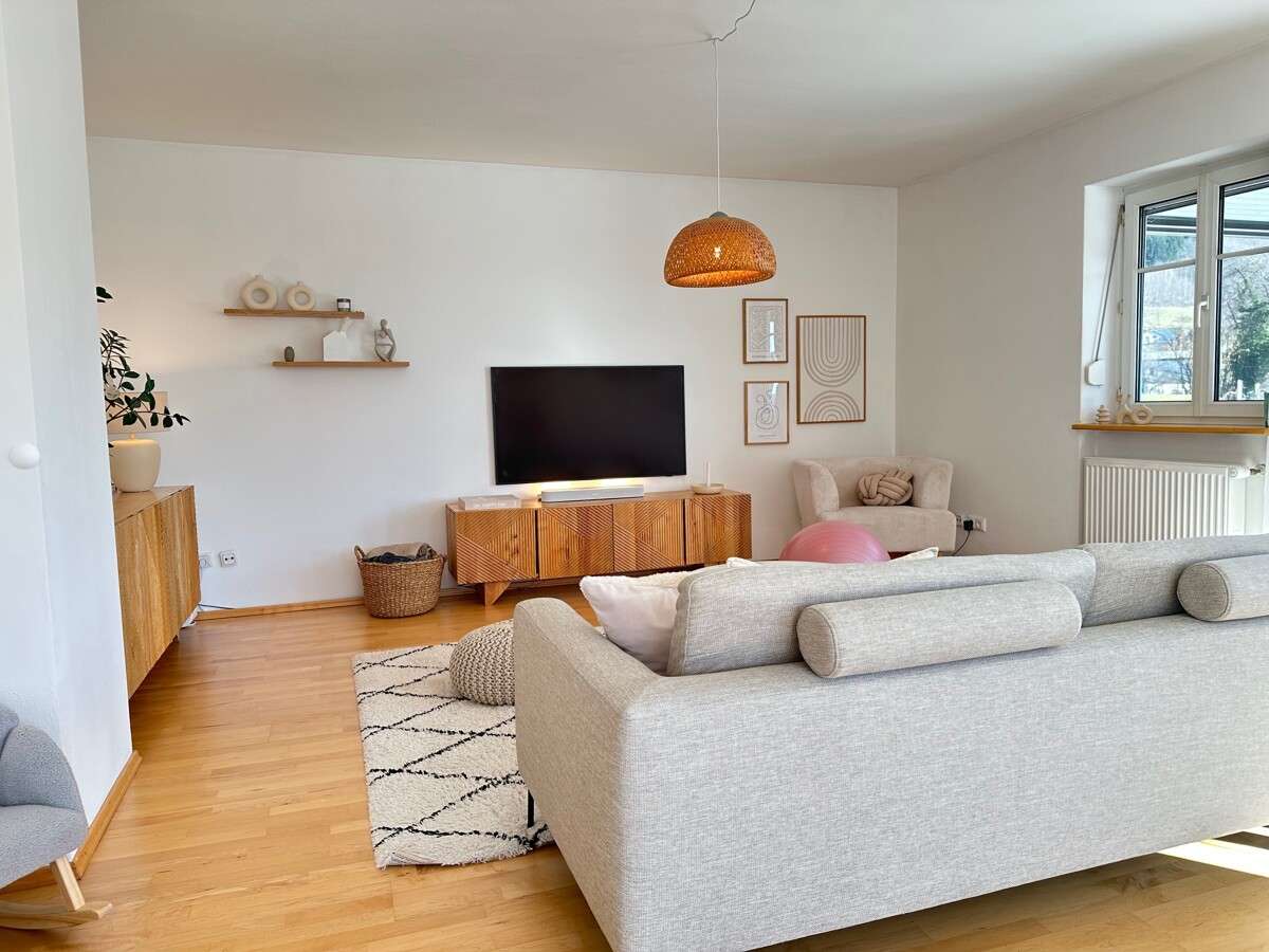 Immobilie in Grafling - Mod. Einfam.-Haus m. Einliegerwhg., PV-Anlage, 2 Garagen u. Fernblick in naturnaher Wohnlage b. DEG! - Bild 13