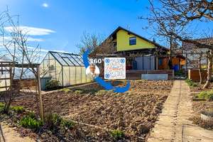 Energiesparhaus mit herrlichem Garten in Hirschlanden! – Die vollständige Adresse der Immobilie erhältst du vom Anbieter., 74749 Rosenberg – Vorschaubild 1