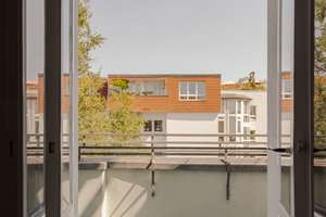 Großzügige Altbauwohnung mit Aufzug und Balkon nahe dem Lietzensee – Suarezstraße 12, 14057 Charlottenburg, Berlin – Vorschaubild 5