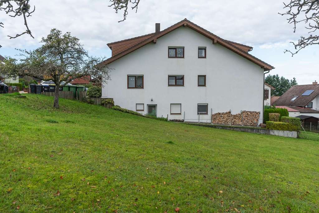 Immobilie in Straubenhardt - Großzügiges Mehrgenerationenhaus oder doch lieber Kapitalanlage ? - Bild 3