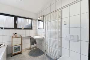 Bungalow in Rheinnähe mit großem sonnigen Grundstück und Garage – Die vollständige Adresse der Immobilie erhältst du vom Anbieter., 47495 Rheinberg – Vorschaubild 15
