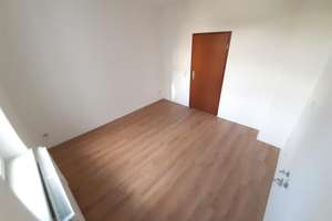 Wohnen ohne Aua fürs Konto. Mietpreis gesenkt. / Living without hurting your wallet. Reduced rent. – Frankenberger Straße 208, 9131 Ebersdorf, Chemnitz – Vorschaubild 14