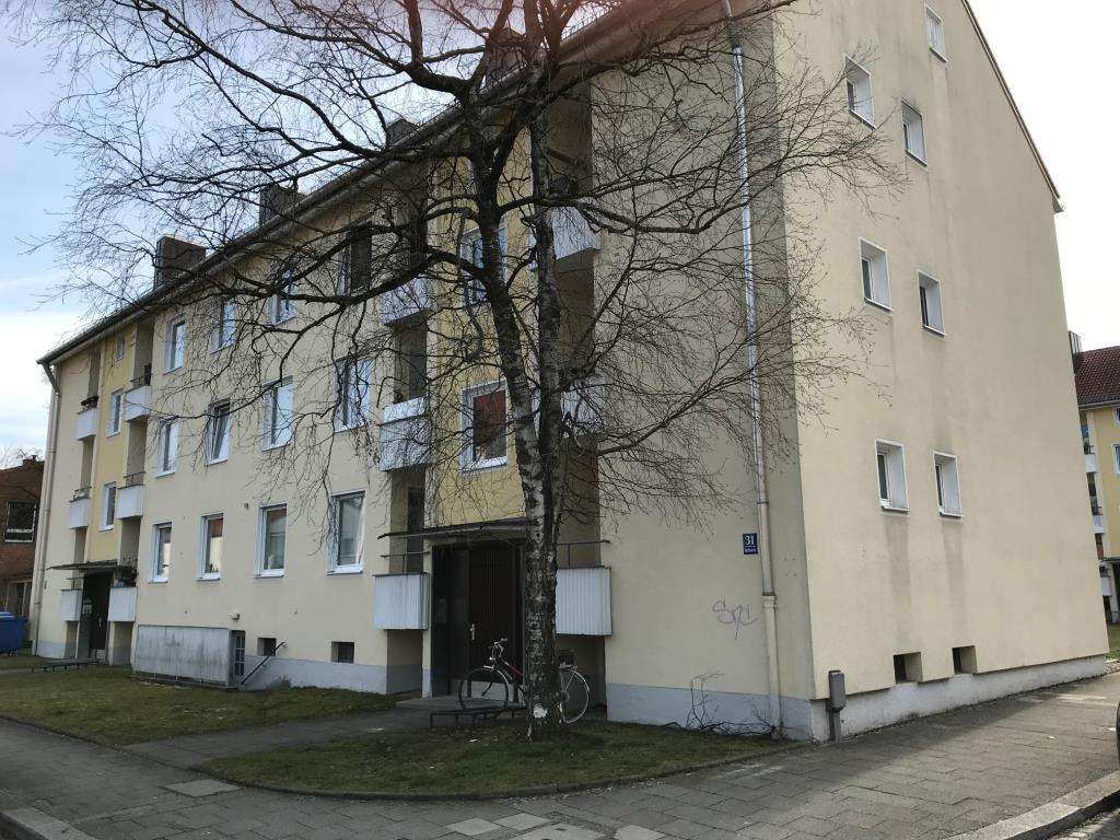Renovierungsbedürftige, kompakte Wohnung mit Balkon in Laim zu verkaufen, München – Bild 2