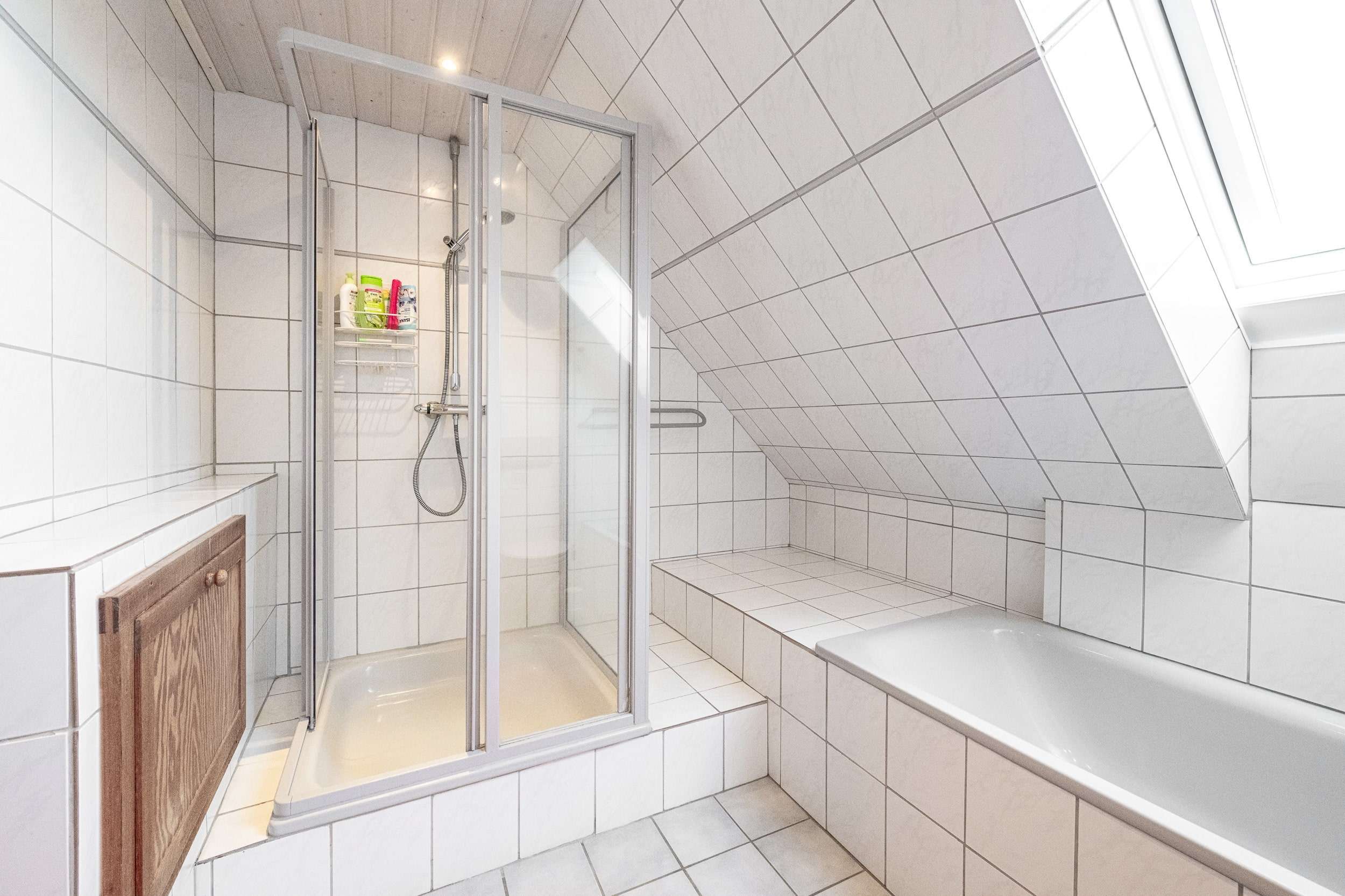 Immobilie in Süderlügum - Energetisch erstklassig saniertes Einfamilienhaus mit Garage in toller Wohnlage - Bild 13