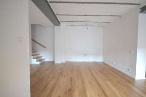 Traumhafte 4. Zi. Maisonette-Wohnung in saniertem Denkmal-Altbau, idyllischer Innenhof in Ehrenfeld – Die vollständige Adresse der Immobilie erhältst du vom Anbieter., 50823 Ehrenfeld (Ortsteil), Köln – Vorschaubild 11