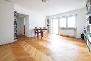 Perfekt saniertes Apartment  im Ostenviertel mit Tiefgarage – Die vollständige Adresse der Immobilie erhältst du vom Anbieter., 93055 Ostenviertel, Regensburg – Vorschaubild 2