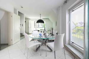 Bad Homburg - Doppelhaushälfte mit Wintergarten und Einliegerwohnung – Die vollständige Adresse der Immobilie erhältst du vom Anbieter., 61348 Bad Homburg vor der Höhe – Vorschaubild 2