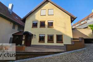 Ein Haus neben einem Schloß mit Platz, Garten und Hof. Lassen Sie Ihre Träume wahr werden. – Heilbronn (Kreis) – Vorschaubild 2