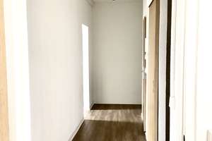 Innerstädtisch, zentral! 4-Zimmer-Wohnung mit zwei Balkonen (WBS) – Albertstr. 14, 1097 Innere Neustadt, Dresden – Vorschaubild 10