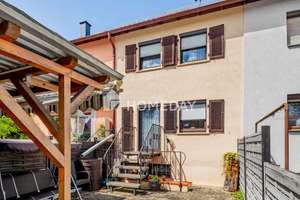 Reihenhaus mit Sonnengarten. Garage, 3 Zimmern und gemütlichem Dachgeschoss-Studio – Die vollständige Adresse der Immobilie erhältst du vom Anbieter., 72760 Reutlingen-Mitte, Reutlingen – Vorschaubild 3