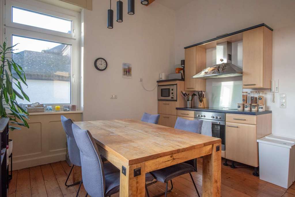 Immobilie in Butzbach - Stilvolle Kapitalanlage: MFH (3 WE) - gut vermietet. Jugendstilelemente, tolle Lage. - Bild 4