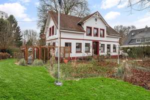 Historische Kapitänsvilla - Ein stilvolles Familiendomizil in grüner Stadtoase – Die vollständige Adresse der Immobilie erhältst du vom Anbieter., 21109 Wilhelmsburg, Hamburg – Vorschaubild 23