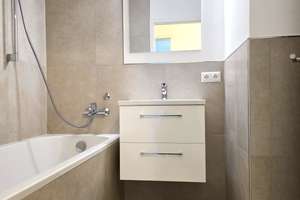 Kernsanierte 3-Zimmer Wohnung im Grünen – Bruno-Walter-Ring 18, 81927 Englschalking, München – Vorschaubild 1