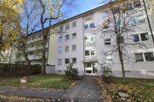 * Gepflegte 2-Zimmer-Wohnung mit Loggia // Bogenhausen *