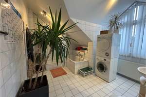 Da ist es.
Mehrfamilienhaus in Elchingen (Thalfingen)
Sechs Wohnungen|2 Garagen|STP. Globalverkauf – Lerchenweg 12, 89275 Elchingen – Vorschaubild 20