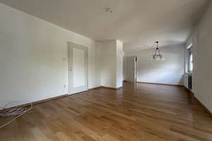 „Haus im Haus“-Erlebnis - Großzügige 4-Zimmer-Wohnung mit Balkon & eigenem Garten – 70499 Weilimdorf (Ortsteil), Stuttgart – Vorschaubild 16