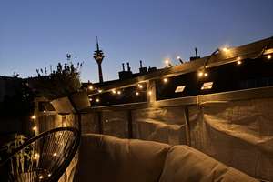 Charmante 2-Zimmer-Dachgeschosswohnung mit traumhaftem Balkon im Herzen des Lorettoviertels