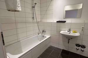 [VAC-21613] WG geeignete 3 Zimmer-Studentenwohnung inkl. Küche neben dem Rhein-Center! – Ostlandstraße 38A, 50858 Weiden, Köln – Vorschaubild 9