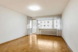 Bezugsfrei – stilvolle 4-Zimmer-Wohnung mit Komfort, Substanz und sonniger Loggia