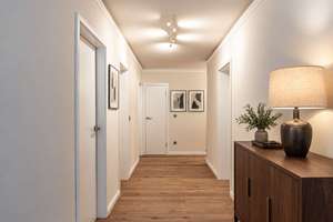 Wohnen auf der Prinz-Ludwigs-Höhe. Dachgeschosswohnung für besondere Ansprüche. – 81479 Solln, München – Vorschaubild 9