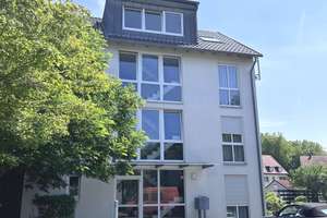 Schöne barrierefreie 3,5 Zimmer Wohnung mit Aufzug und Balkon zu vermieten!