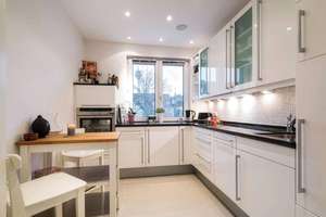 Hochwertig möbliertes Apartment mit Balkon in Unterbilk – Die vollständige Adresse der Immobilie erhältst du vom Anbieter., 40217 Unterbilk, Düsseldorf – Vorschaubild 7