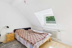 Platz satt! Geräumige Doppelhaushälfte am Stadtrand von Düren.. – Die vollständige Adresse der Immobilie erhältst du vom Anbieter., 52349 Düren-Süd, Düren – Vorschaubild 36