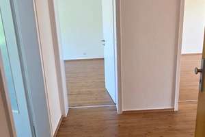 Renovierte 3-Zimmer-Wohnung mit  Parkplatz! – Berliner Straße 398, 51061 Höhenhaus, Köln – Vorschaubild 7