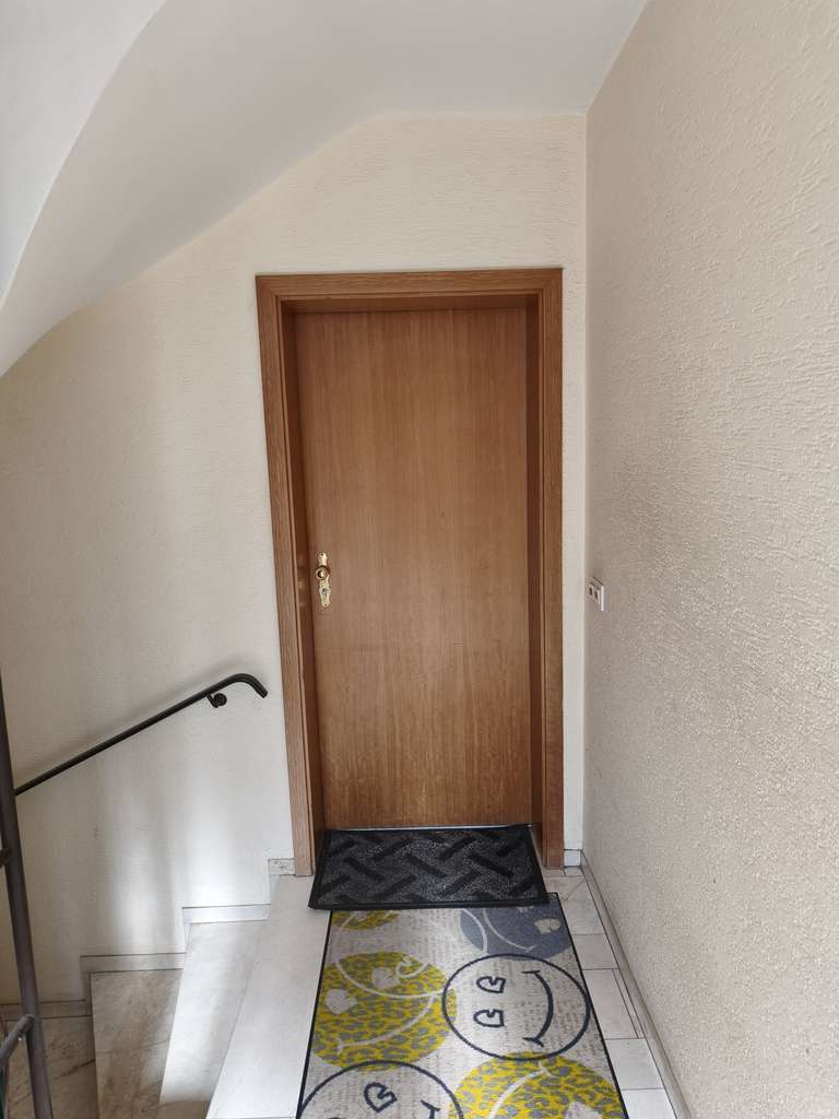 Immobilie in Sinzig - Gepflegtes 2 Familienhaus mit Garten und 2 Garagen in zentraler Lage mit Aussicht - Bild 4