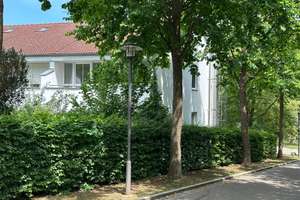 VERMIETET: 2-Zimmerwohnung mit Terrasse und eigenem Garten