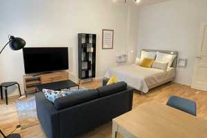 Möbliertes 1 Zimmer Apartment mit Balkon - Nähe Alexanderplatz - frei ab 01. Mai 2025 – Heinrich-Roller-Str. 26, 10405 Berlin – Vorschaubild 11