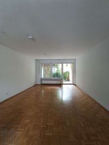 Traumhafte 2-Zimmer-Gartenwohnung in gepflegter Anlage