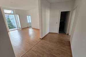Vermietete gemütliche 2-Raum-Wohnung mit Balkon, offener Küche und Blick in den Innenhof – Die vollständige Adresse der Immobilie erhältst du vom Anbieter., 9112 Kaßberg, Chemnitz – Vorschaubild 2