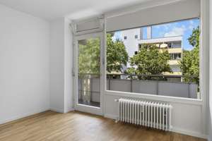 ROGERS: Helle Wohnung mit perfektem Grundriss und Westbalkon in ruhiger Lage – Die vollständige Adresse der Immobilie erhältst du vom Anbieter., 81825 Josephsburg, München – Vorschaubild 7