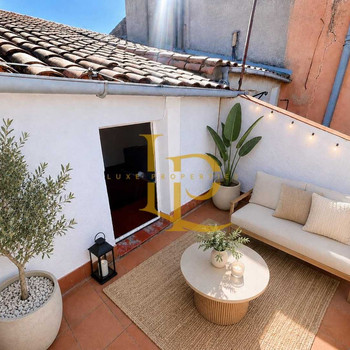 HAUS MIT 5 SCHLAFZIMMERN UND GRUNDSTÜCK ZU VERKAUFEN IN SANTA COLOMA DE FARNERS