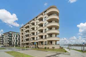 Exklusives Wohnen am Wasser: Moderne Wohnung mit Traumblick auf Potsdams Highlights – Potsdam – Vorschaubild 2