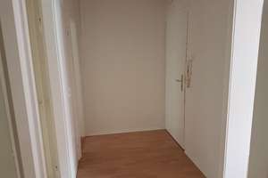 Bremen - Woltmershausen, 2 Zimmer Wohnung, Küche, Flur, Duschbad und Balkon im 1. OG – Die vollständige Adresse der Immobilie erhältst du vom Anbieter., 28197 Woltmershausen (Ortsteil), Bremen – Vorschaubild 7