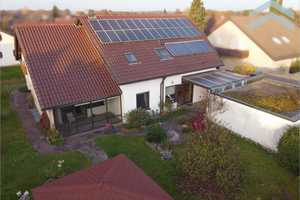 Schönes Zuhause in ruhiger Siedlung mit Einliegerwohnung, Solar, Doppel-Garage und großem Grundstück – Ostalbkreis – Vorschaubild 9