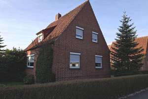 Einfamilienhaus mit Einliegerwohnung - zwei Bäder - großes Grundstück - Hinterbebauung möglich! – Die vollständige Adresse der Immobilie erhältst du vom Anbieter., 26452 Sande – Vorschaubild 2