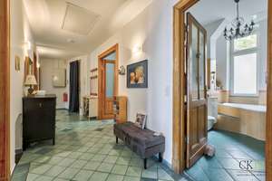 bezugsfreie 144m² Altbauwohnung, liebevoll saniert, 1.OG, Balkon, Keller, zentraler Lage Wilmersdorf – Die vollständige Adresse der Immobilie erhältst du vom Anbieter., 10713 Wilmersdorf, Berlin – Vorschaubild 4