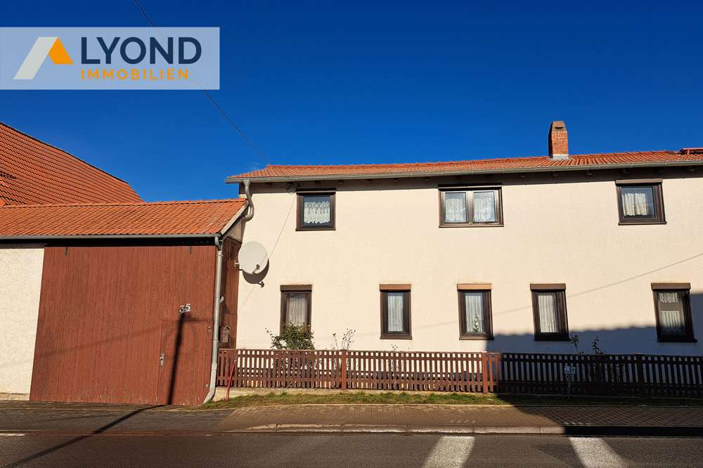 Ländliches Wohnidyll mit Potenzial – Einfamilienhaus mit Scheune in Wüllersleben, Ilm Kreis – Bild 1