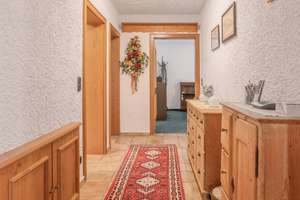 Neue Wärmepumpe! 1-2 Fam.-Haus in bester Wohnlage mit PV-Anlage inkl. Stromspeicher! – Die vollständige Adresse der Immobilie erhältst du vom Anbieter., 84089 Aiglsbach – Vorschaubild 17