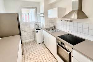 Helle 3-Zimmer-Wohnung mit zwei Balkonen in Stuttgart-West (Hölderlinplatz) mit tollem Stadtblick – Die vollständige Adresse der Immobilie erhältst du vom Anbieter., 70174 Relenberg, Stuttgart – Vorschaubild 3