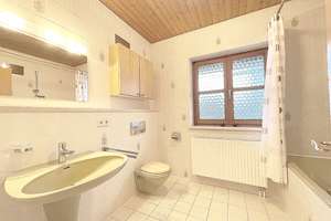 EFH mit 4 Schlafzimmern im OG, ca. 70 qm Wohnen/Essen im EG, Büro und ELW im EG, rund 1.300 qm Grund – Die vollständige Adresse der Immobilie erhältst du vom Anbieter., 82547 Eurasburg – Vorschaubild 32