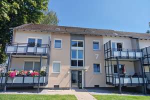 Sehr schöne 3-Zimmer Wohnung mit großem Balkon!