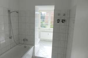 SONNIGE 3 RAUM WOHNUNG MIT BALKON + EINBAUKÜCHE – Die vollständige Adresse der Immobilie erhältst du vom Anbieter., 1237 Prohlis-Nord, Dresden – Vorschaubild 7