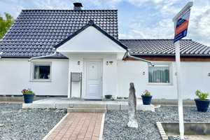 Modernisierter Altbau mit weiterer Möglichkeit der Bebauung auf dem Grundstück  (A3194) – Segeberg (Kreis) – Vorschaubild 2