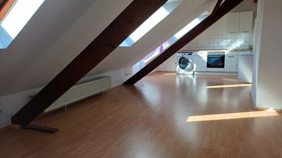 Gemütliche 1-Zimmer-DG-Wohnung mit Küche